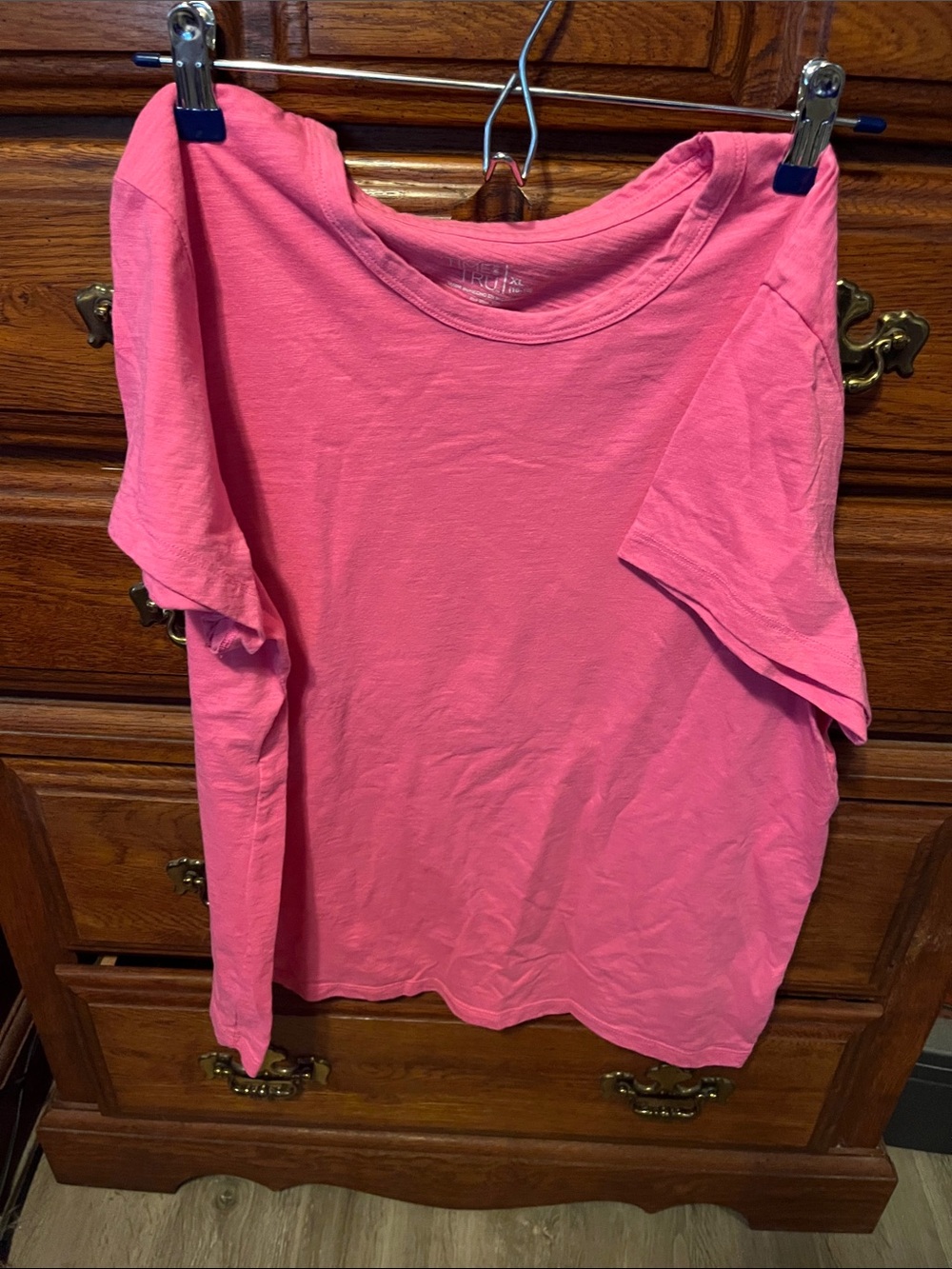 Time and Tru Pink Scoop Neck Short Sleeve Tee
